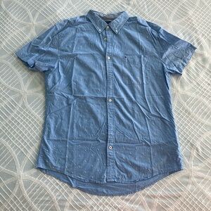 Tommy button up